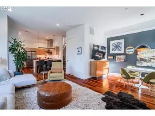 Photo #5: 24519940 Listing 