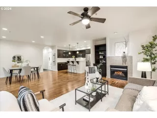 Photo #6: 24520850 Listing