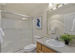 Photo #4: 24521599 Listing 