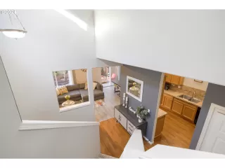 Photo #5: 24521830 Listing 