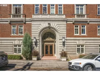 Photo #2: 24521866 Listing