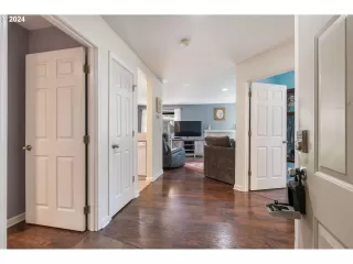 Photo #2: 24522032 Listing