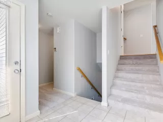 Photo #2: 24522307 Listing