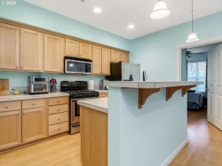 Photo #6: 24523011 Listing 