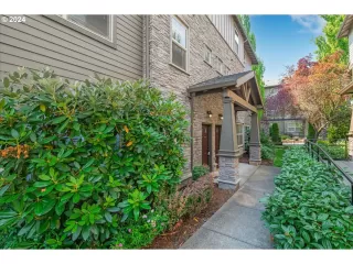 Photo #4: 24523058 Listing 