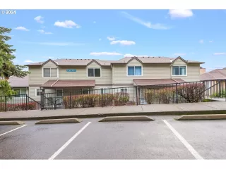 Photo #2: 24523131 Listing