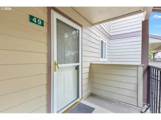 Photo #5: 24523131 Listing