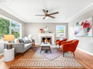 Photo #3: 24523473 Listing