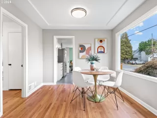 Photo #6: 24523473 Listing