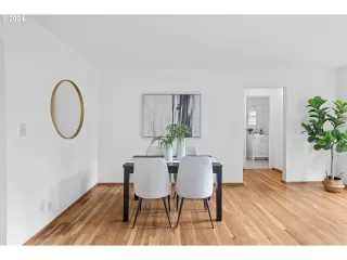 Photo #3: 24524286 Listing