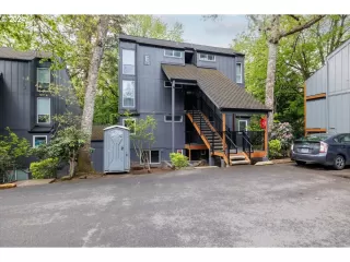 Photo #1: 24524431 Listing