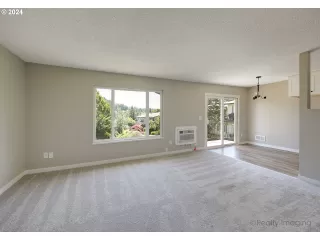 Photo #1: 24524643 Listing