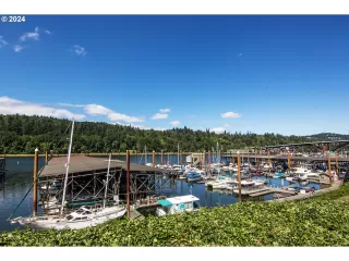 Photo #3: 24524723 Listing