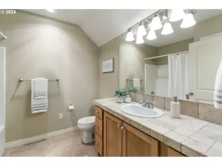 Photo #3: 24525375 Listing 