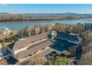 Photo #1: 24525936 Listing