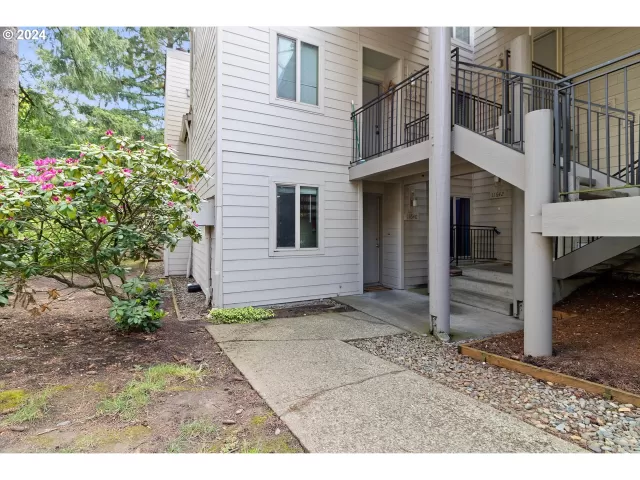 MLS: 24526588 Condo For Sale