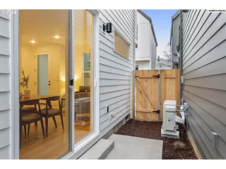 Photo #1: 24527136 Listing