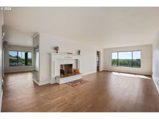 Photo #6: 24527442 Listing 