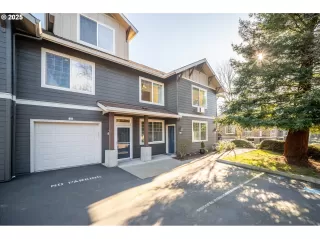 Photo #2: 245293551 Listing