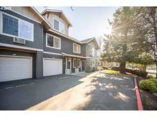 Photo #3: 245293551 Listing