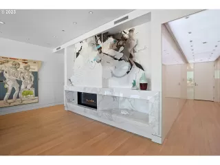 Photo #4: 24529622 Listing