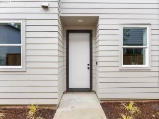 Photo #2: 24530050 Listing
