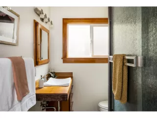 Photo #2: 24530200 Listing 