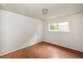 Photo #5: 24530200 Listing 