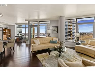 Photo #2: 24530422 Listing