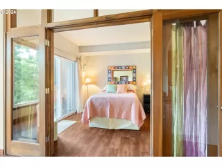 Photo #5: 24530924 Listing 