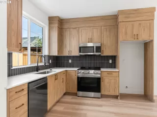 Photo #4: 24531024 Listing