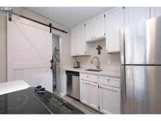 Photo #1: 24531094 Listing 