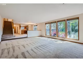 Photo #5: 24531369 Listing 