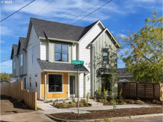 Photo #1: 24532125 Listing