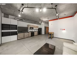 Photo #3: 24532784 Listing 