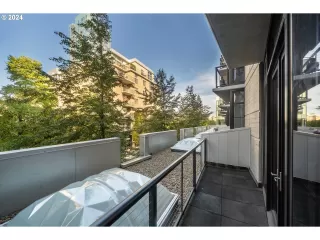 Photo #5: 24532784 Listing 