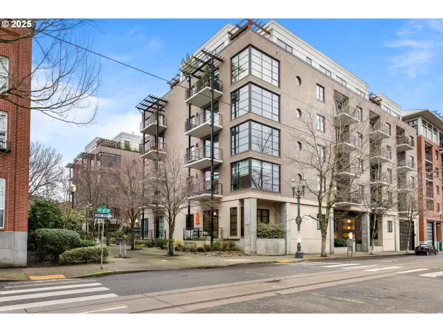 MLS: 24533478 Condo For Sale