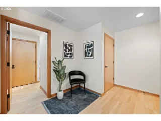 Photo #3: 24533685 Listing