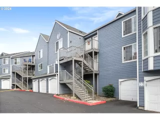 Photo #6: 24533804 Listing