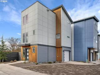 Photo #2: 24534932 Listing