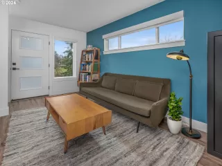 Photo #4: 24534932 Listing