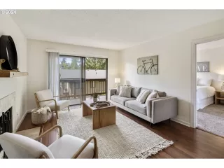 Photo #3: 24535710 Listing