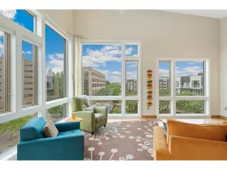 Photo #3: 245361092 Listing 