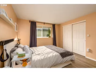 Photo #2: 24537031 Listing