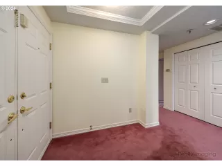 Photo #5: 24538660 Listing