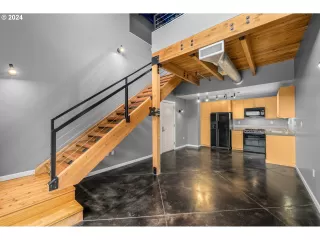 Photo #3: 24538904 Listing 