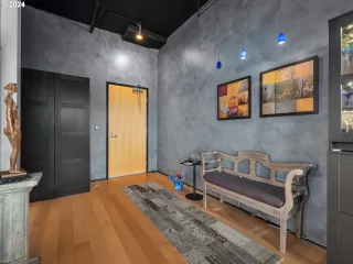 Photo #1: 24541141 Listing