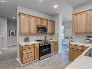 Photo #6: 24541271 Listing