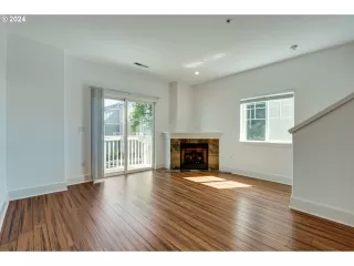 Photo #6: 24543793 Listing 