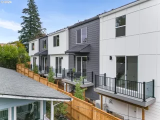 Photo #1: 24544143 Listing